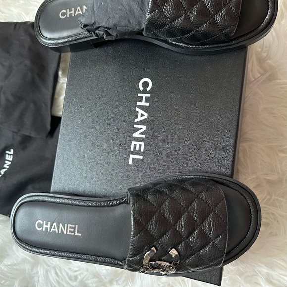 Chanel mule Sandals 2022 - like new - Picture 14 of 15